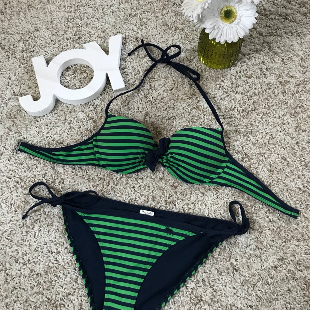 Abercrombie & Fitch Swim suit - Picture 2 of 5